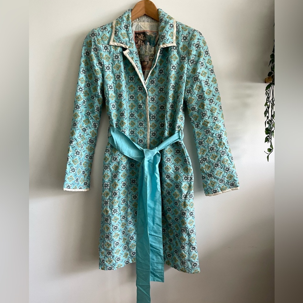 Biya embroidered coat